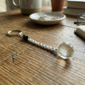 Llavero artesanal con piedra Obsidiana  (Protección)